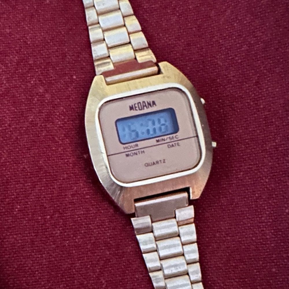 Vintage Medana Retro 80s Ladies Gold Tone Digital Watch Sold As Is.